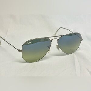 Ray-Ban RB3025 Polarized Classic Aviator Sunglasses Gunmetal/Green Gradient